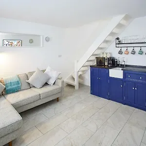 https://harbour-cottage-staithes.yorkshirehotels.net